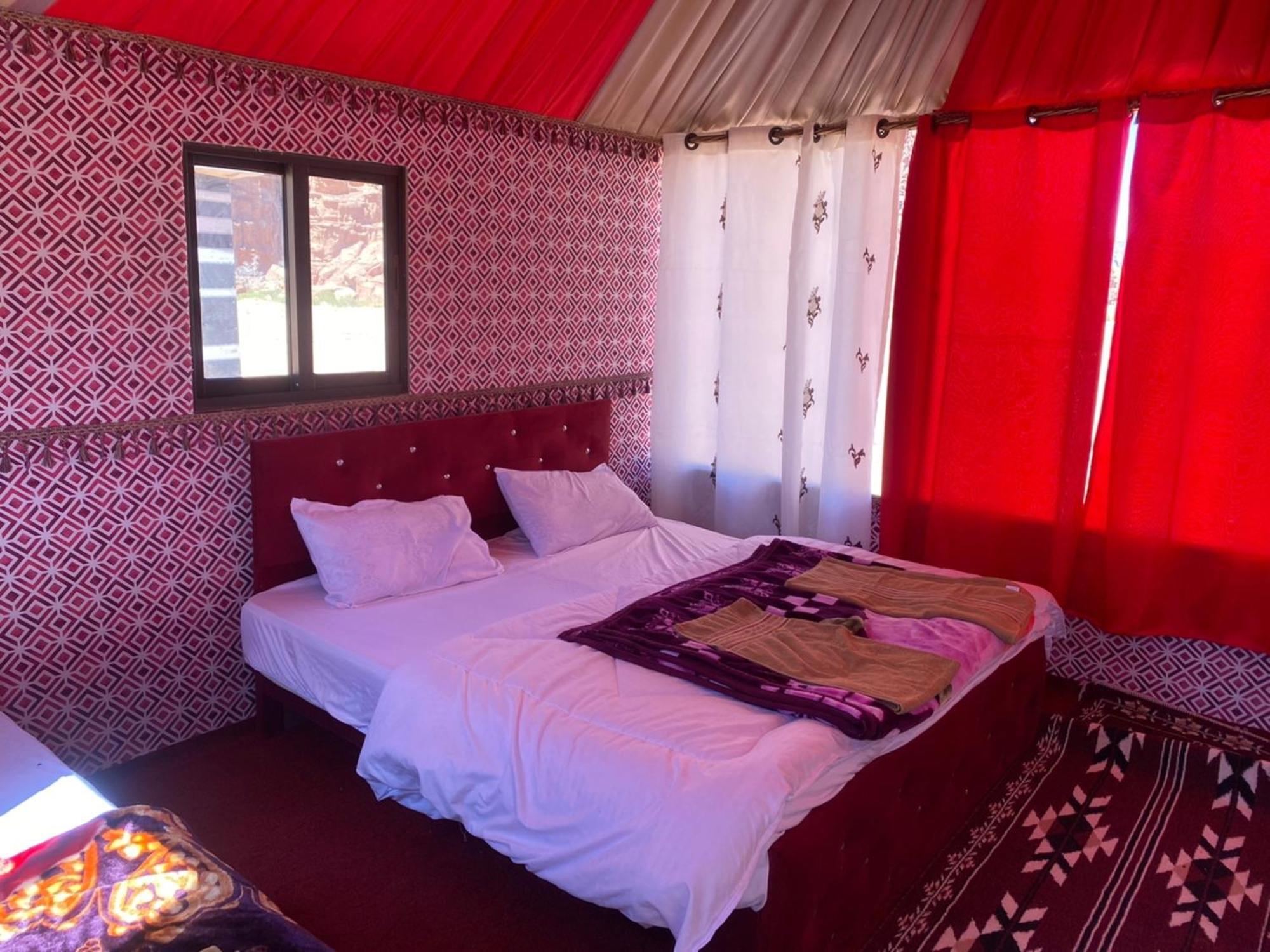Calm Camp Bed & Breakfast Wadi Rum Exterior foto