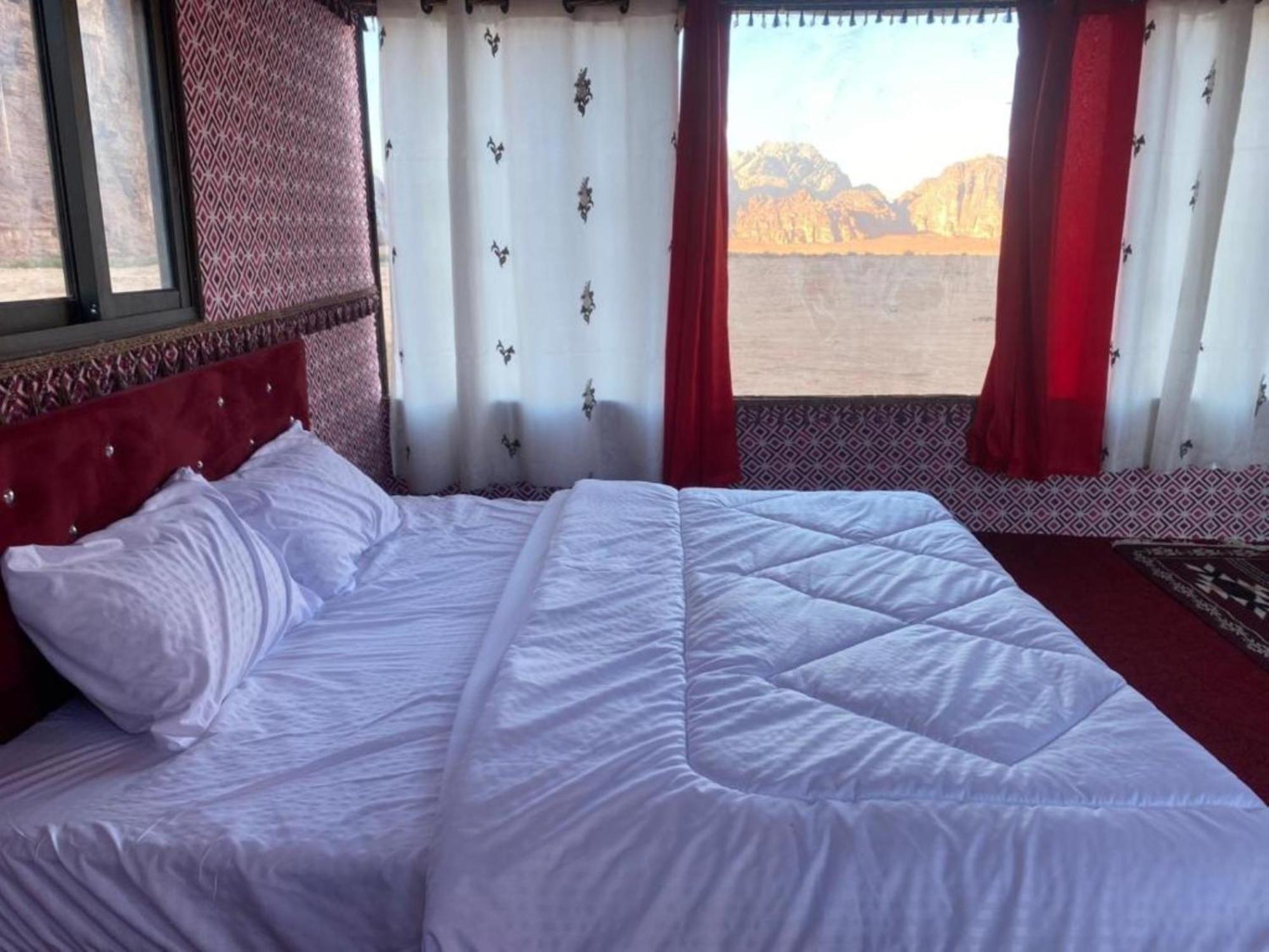 Calm Camp Bed & Breakfast Wadi Rum Exterior foto